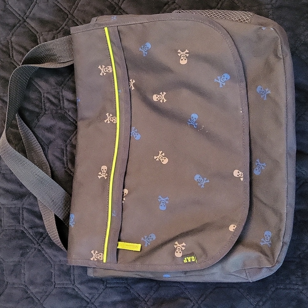 Gap Navy Skull & Crossbones School Gear Messenger Bag